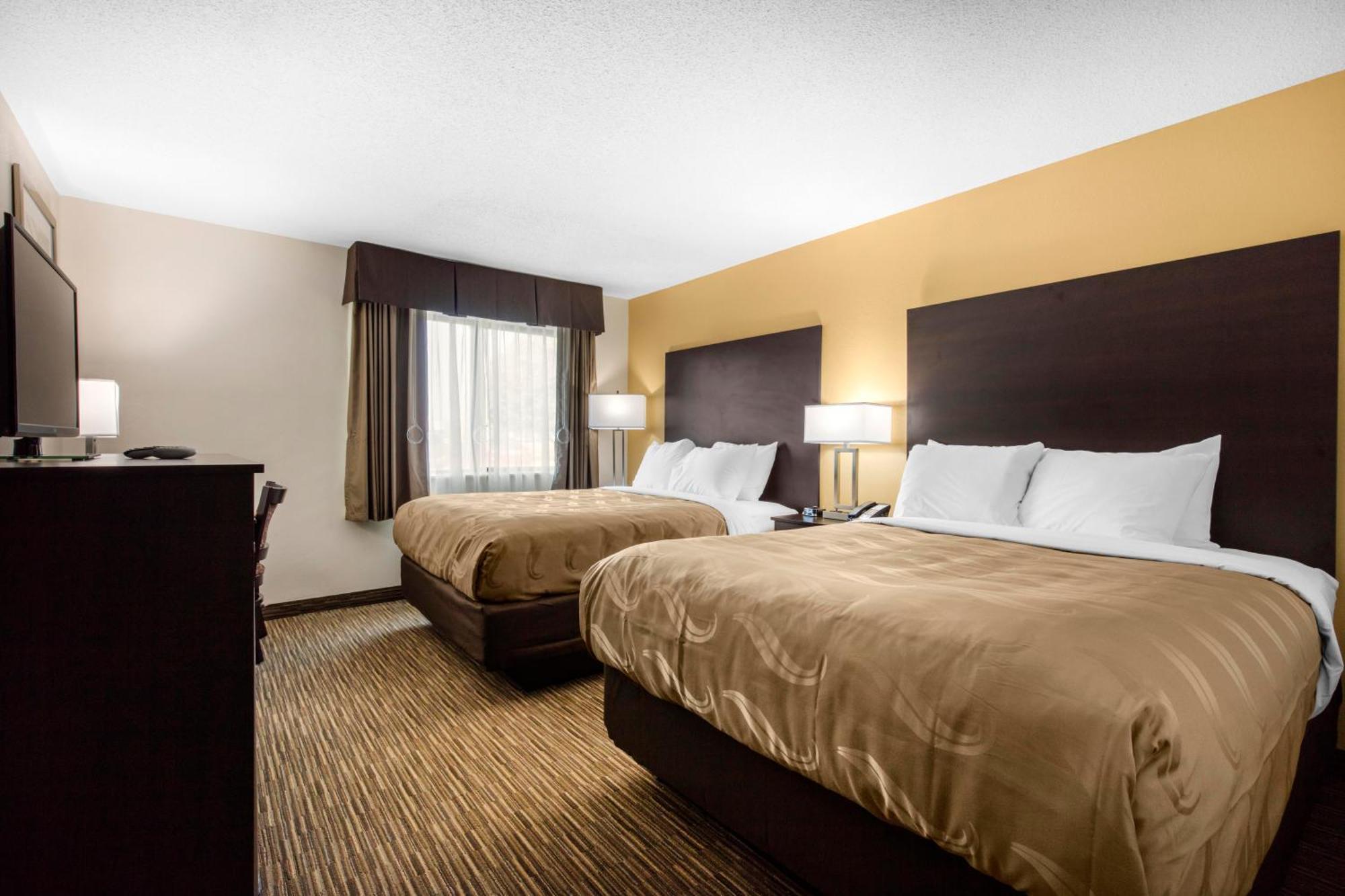Quality Inn & Suites Metropolis I-24 Exterior foto